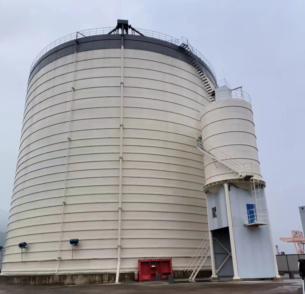 织金10万吨水泥钢板库